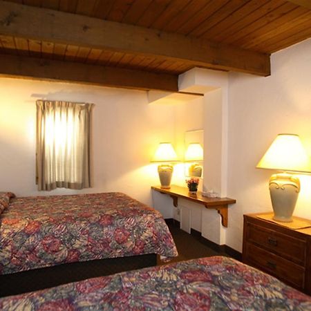 Sandpiper Beach Resort Пасифик-Бич Экстерьер фото